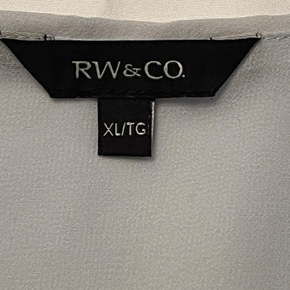 RW & CO. Baby blue blouse - Picture 4 of 5